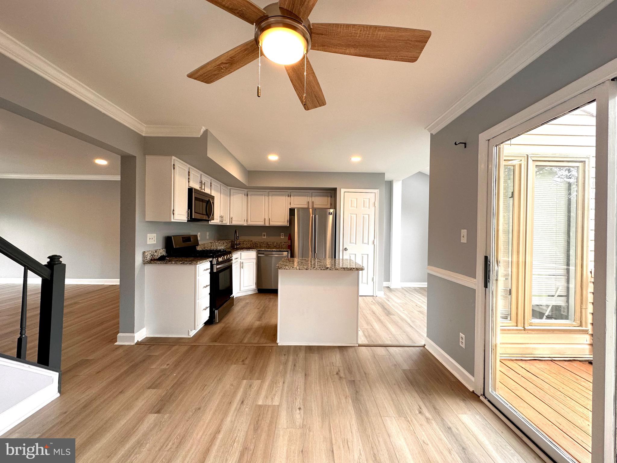 21220 HEDGEROW TERRACE