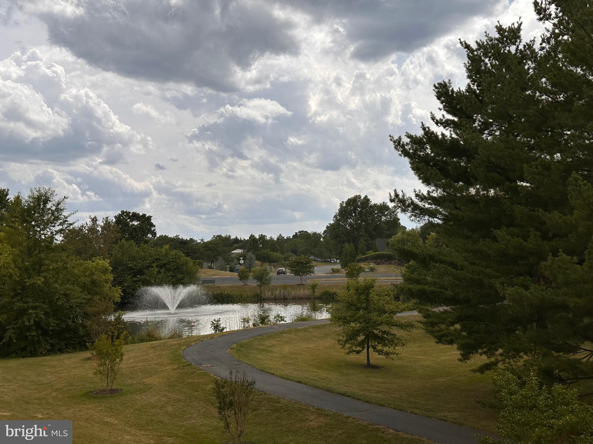 21220 HEDGEROW TERRACE