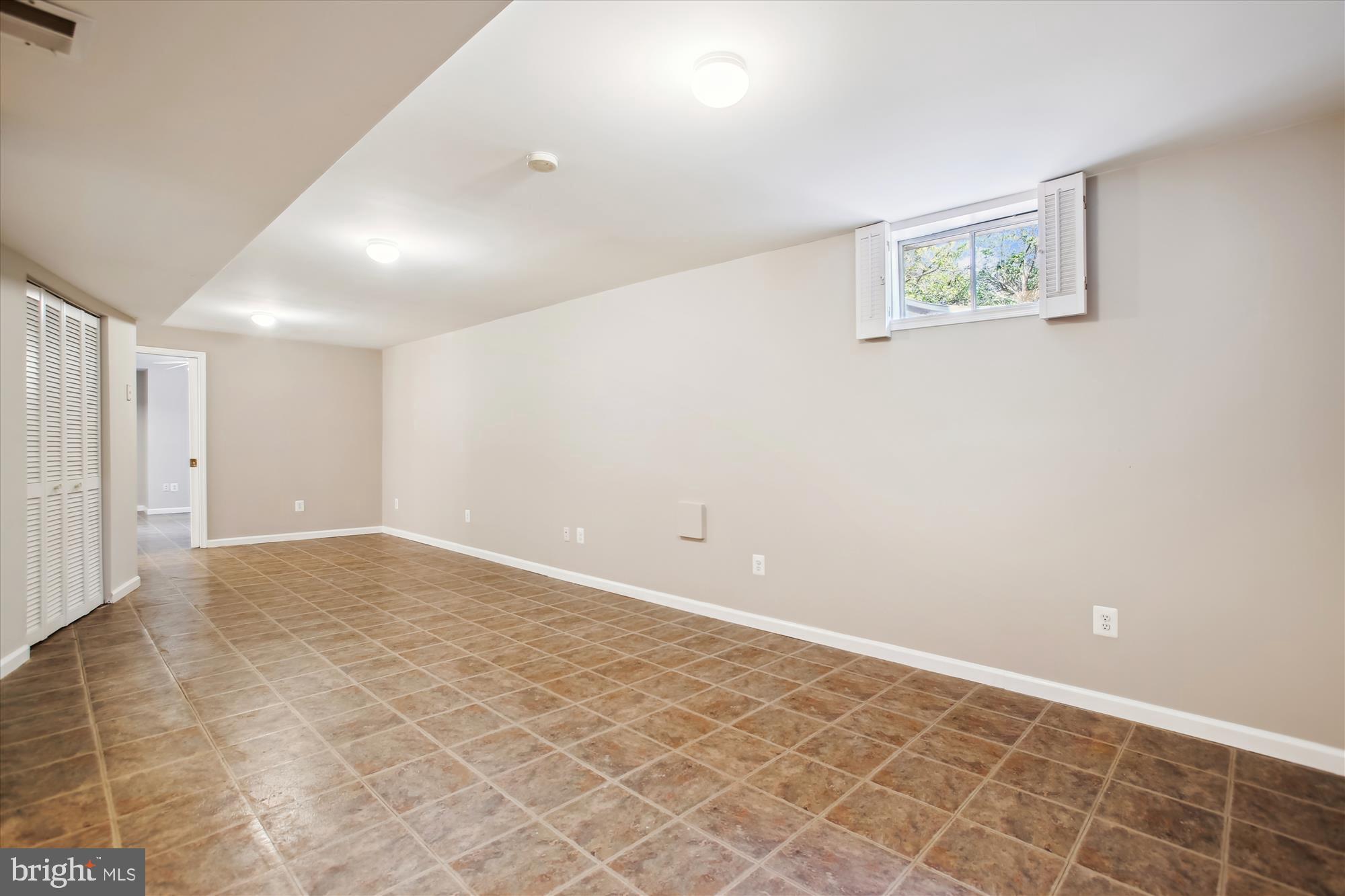 46564 WHITECHAPEL WAY