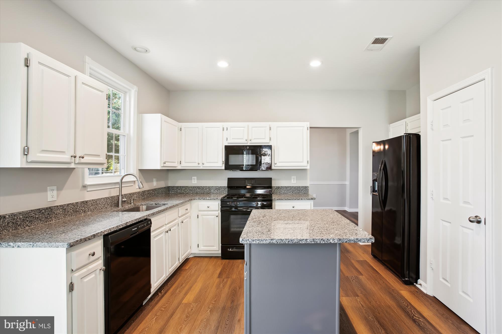 46564 WHITECHAPEL WAY