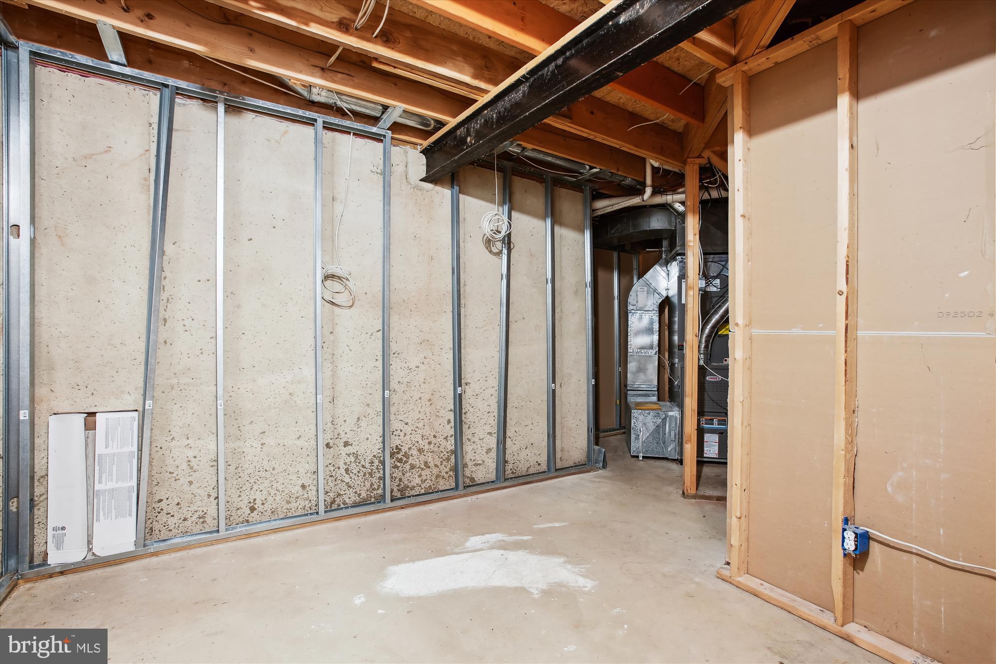 46564 WHITECHAPEL WAY