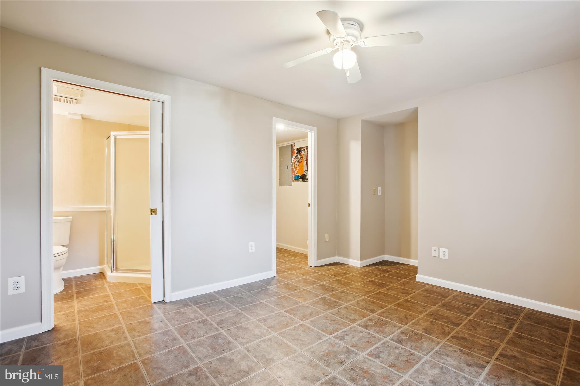 46564 WHITECHAPEL WAY