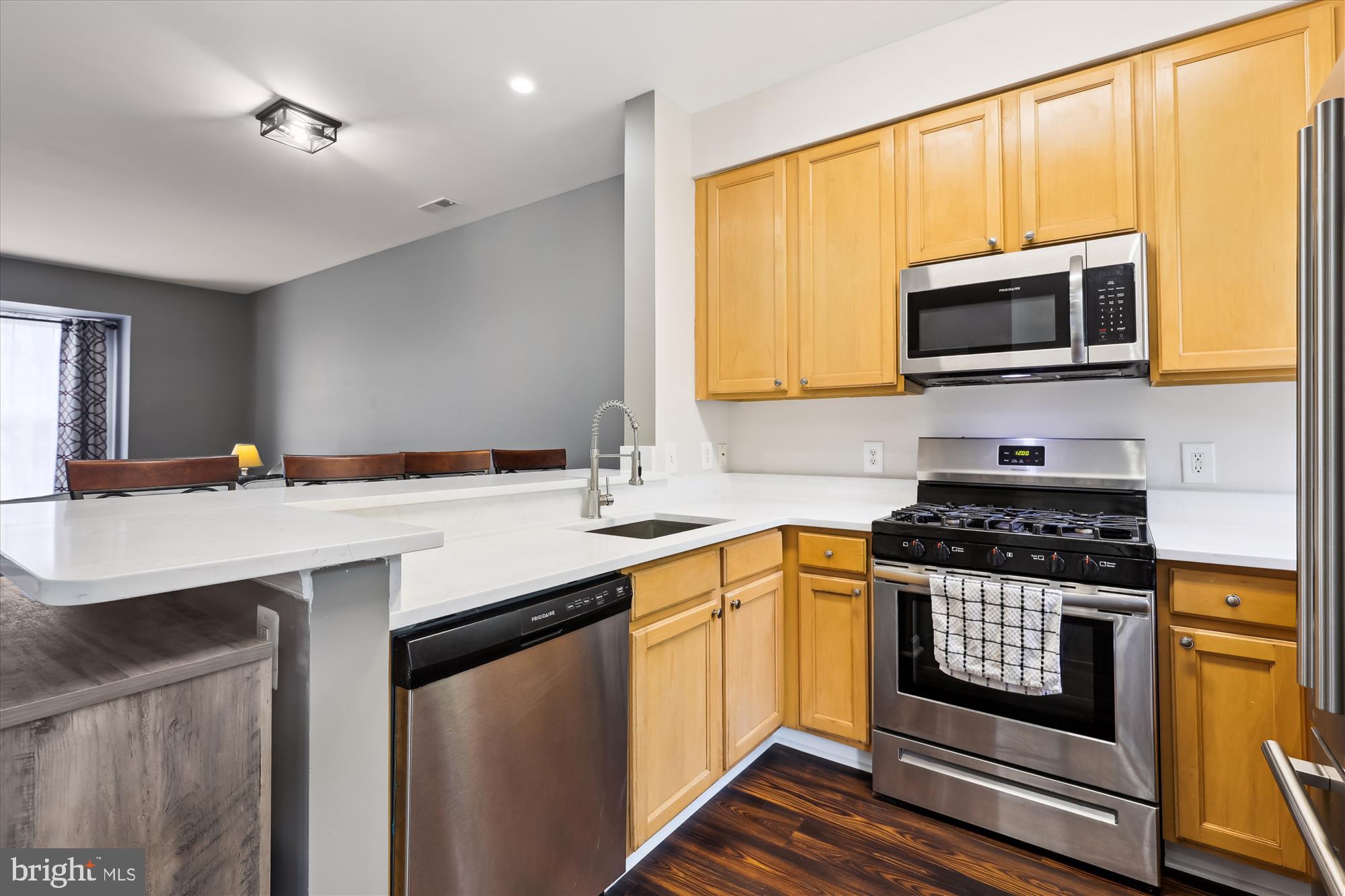 23151 BLACKTHORN SQUARE