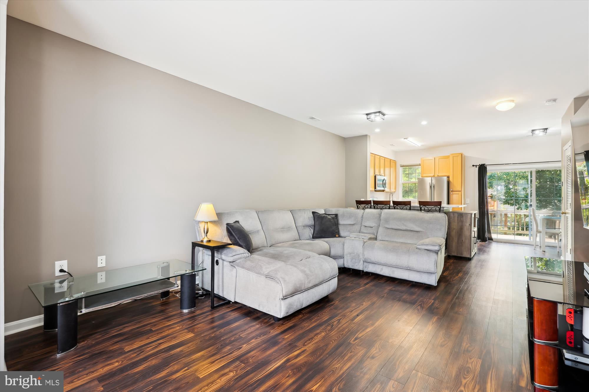 23151 BLACKTHORN SQUARE