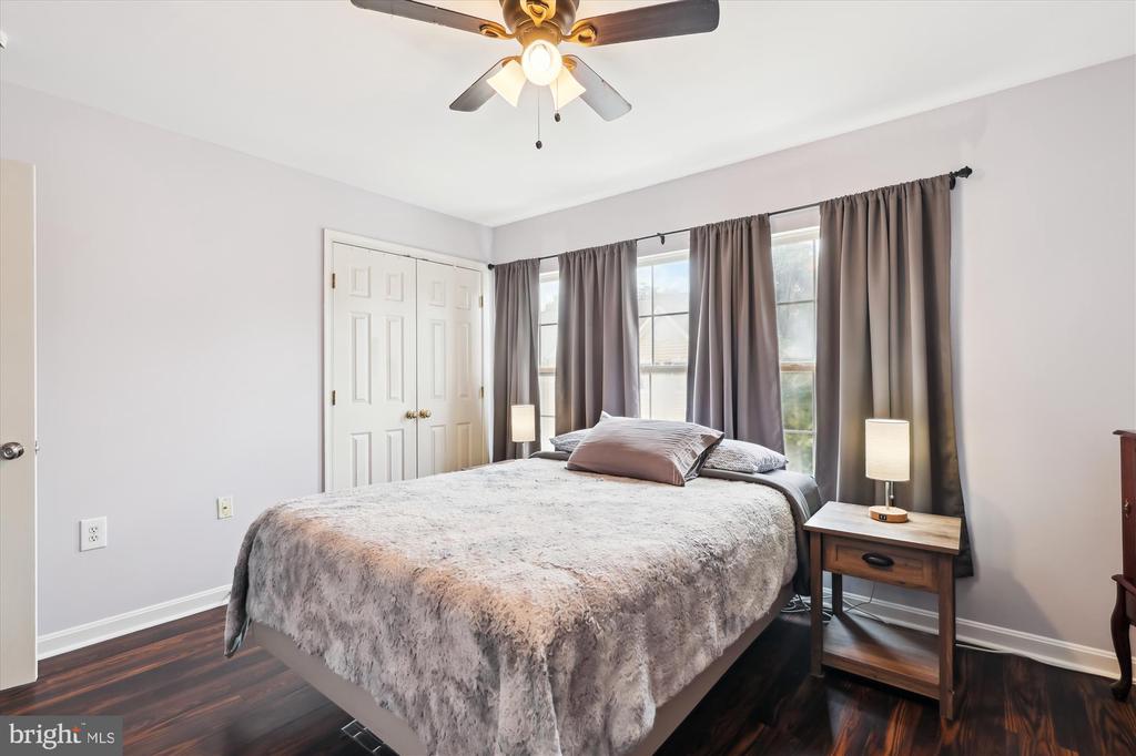 23151 BLACKTHORN SQUARE