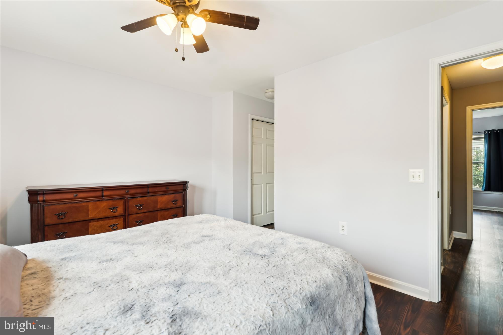 23151 BLACKTHORN SQUARE