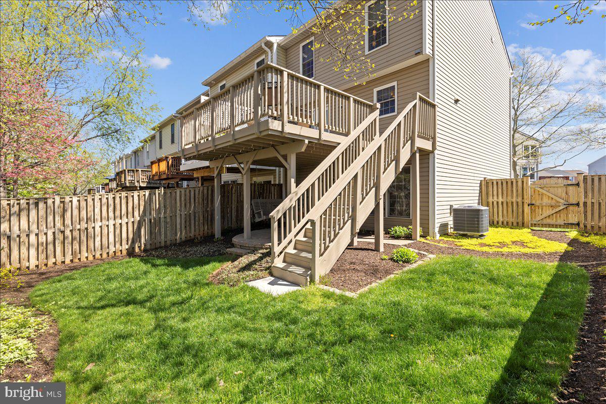 734 HETZEL TERRACE SE