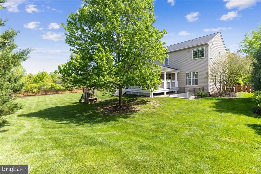 813 CASLA COURT SE