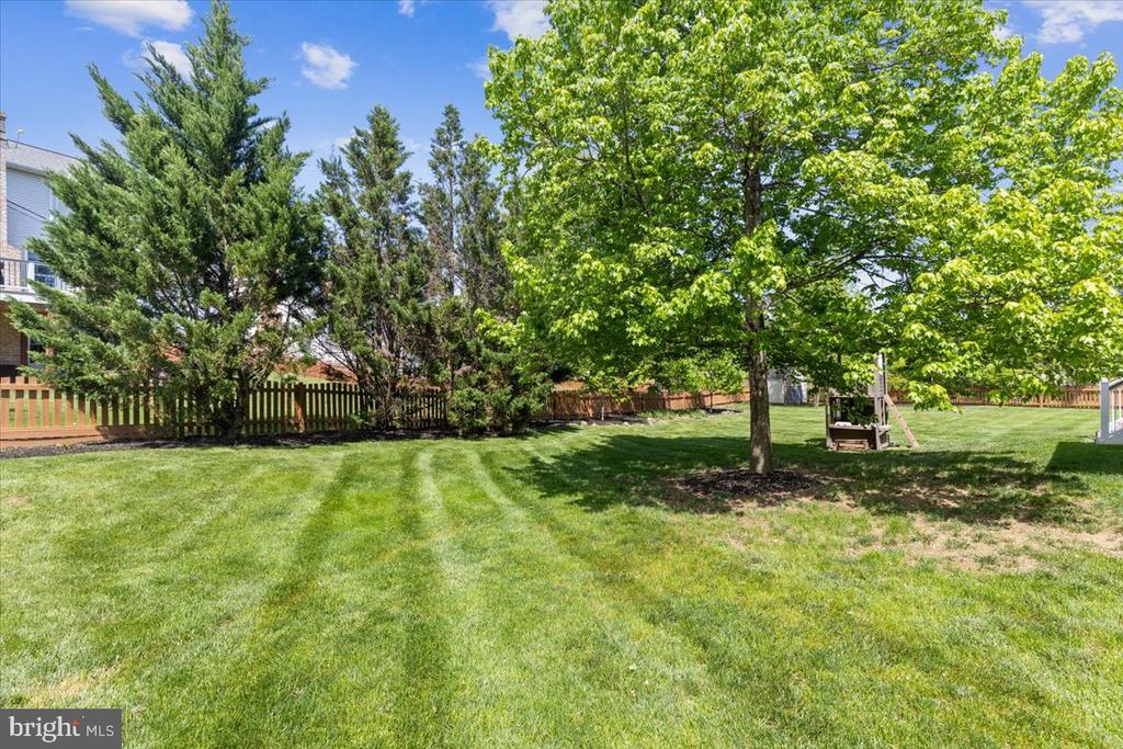 813 CASLA COURT SE