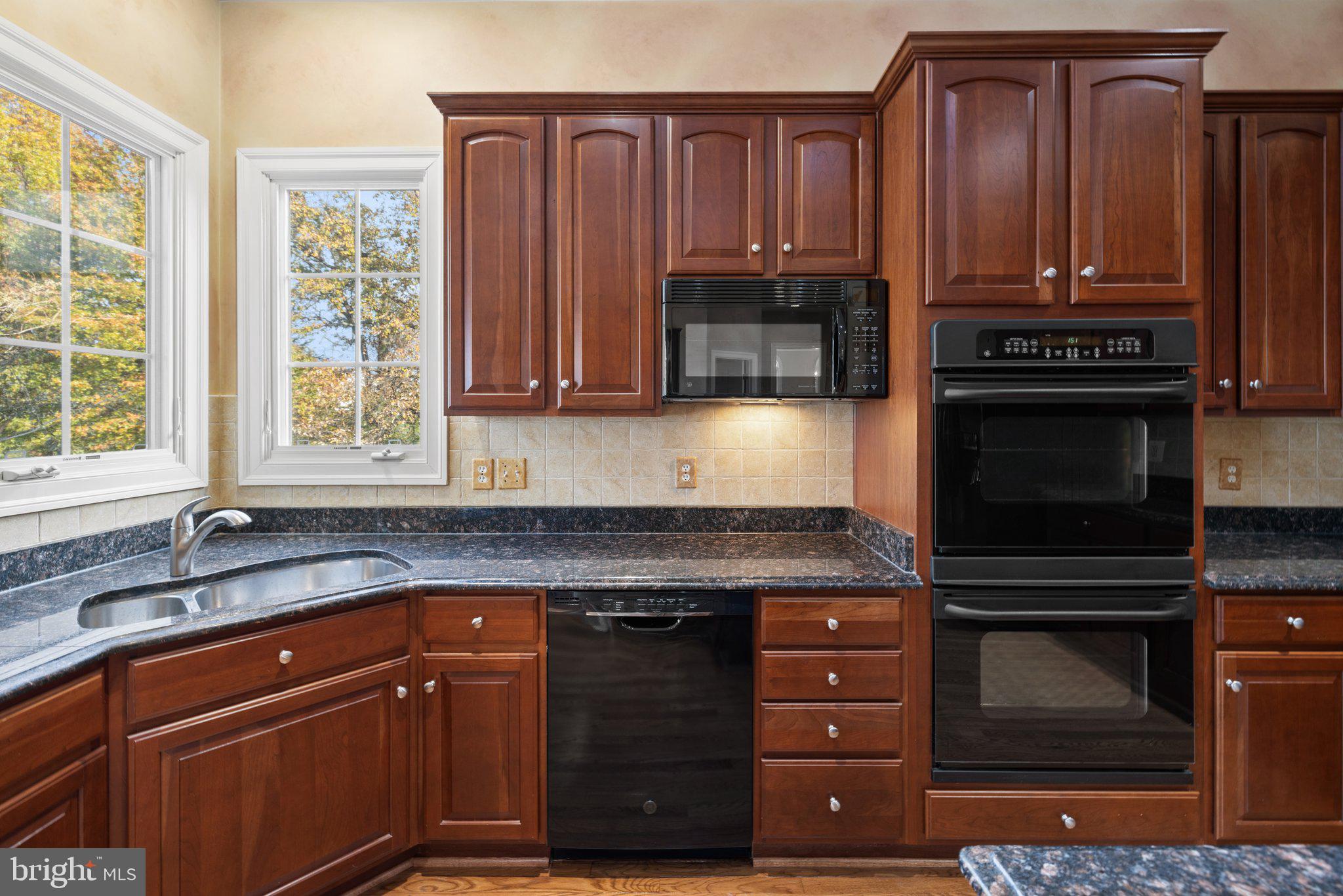 5441 SHERMAN OAKS COURT
