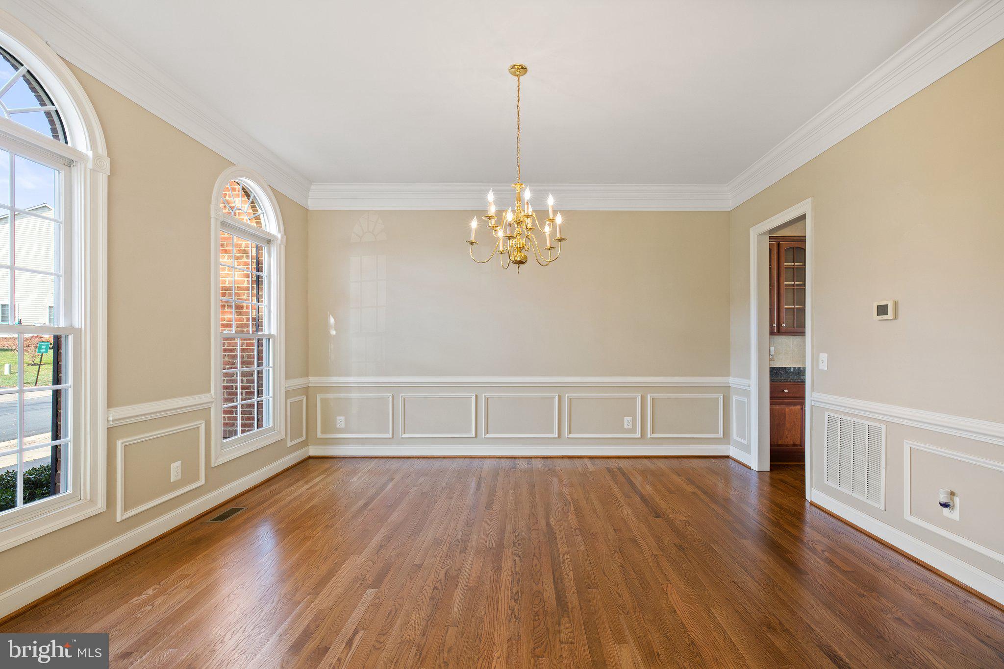 5441 SHERMAN OAKS COURT