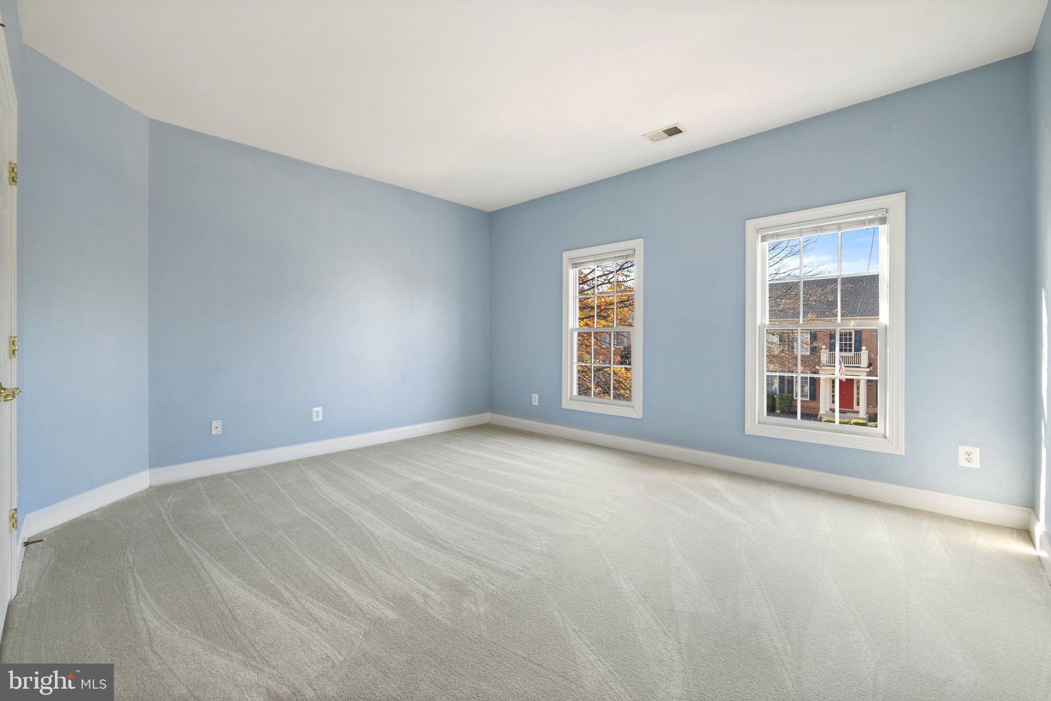 5441 SHERMAN OAKS COURT