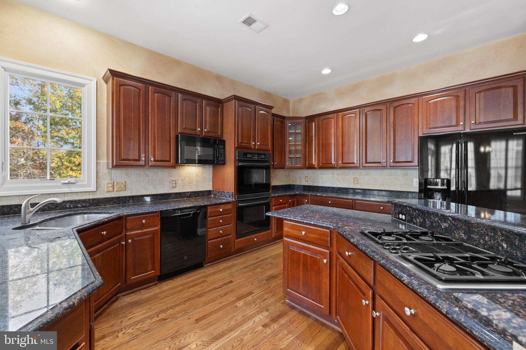 5441 SHERMAN OAKS COURT