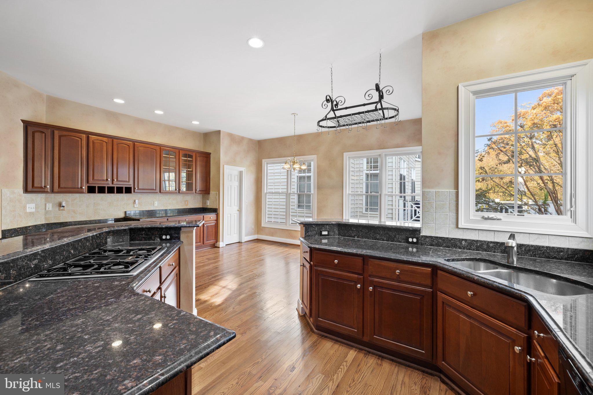 5441 SHERMAN OAKS COURT