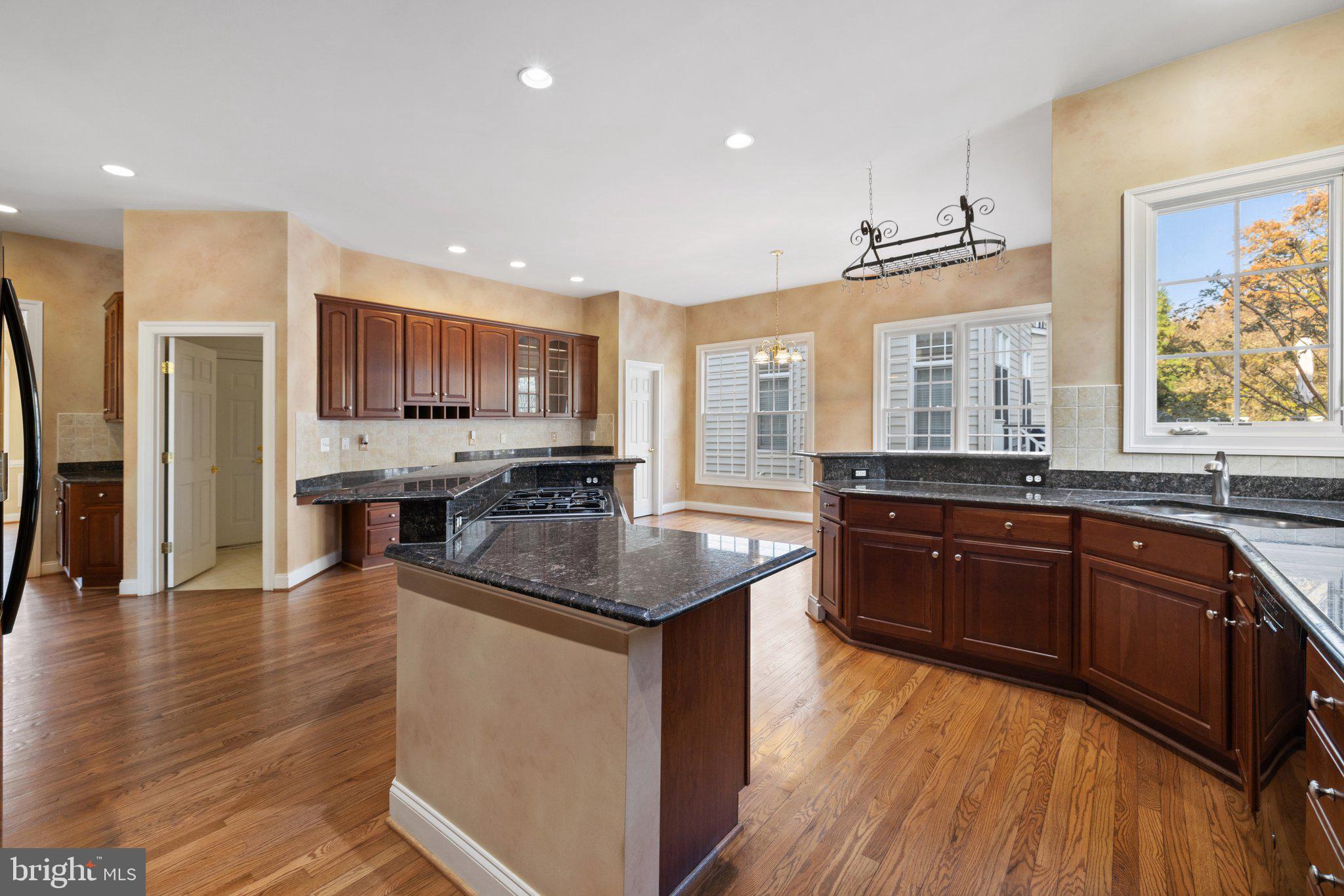 5441 SHERMAN OAKS COURT