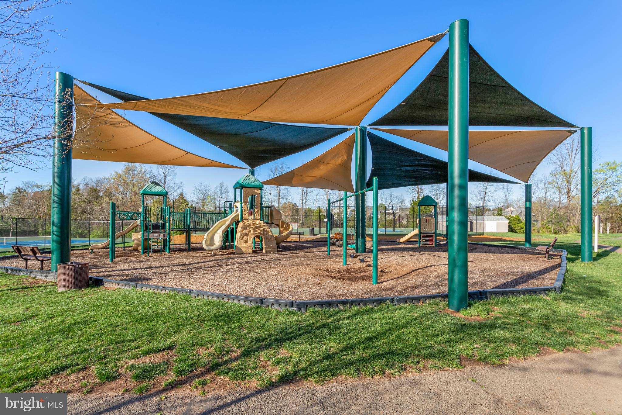 9152 RIBBON FALLS LOOP