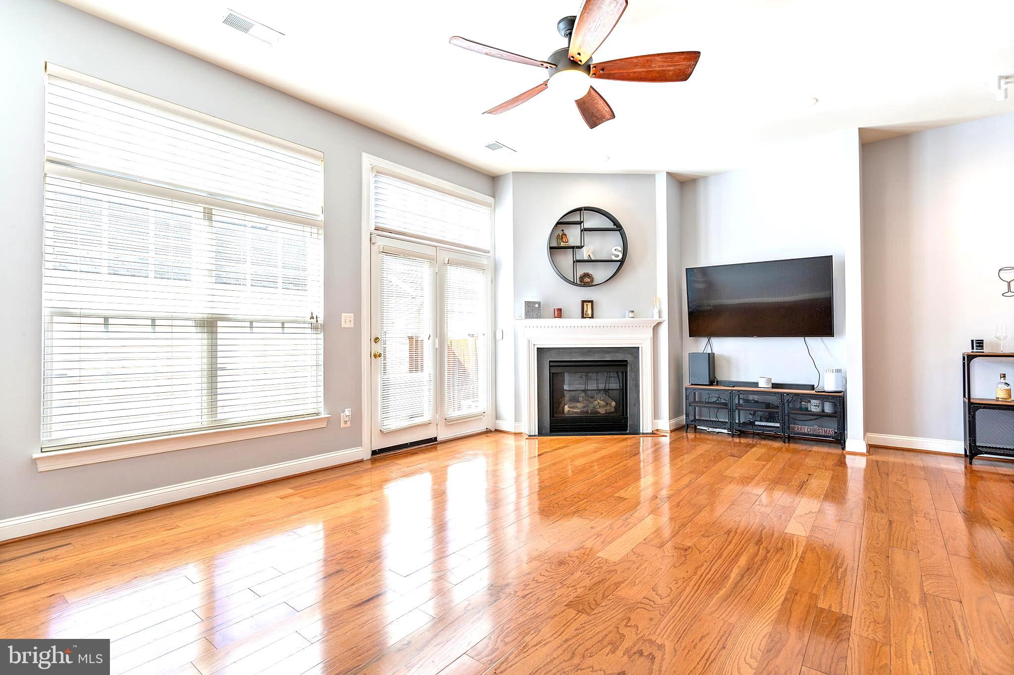 9152 RIBBON FALLS LOOP