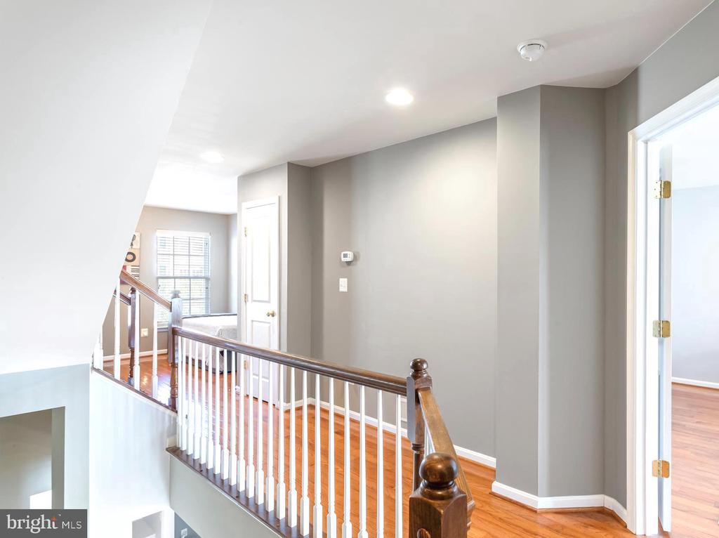 9152 RIBBON FALLS LOOP