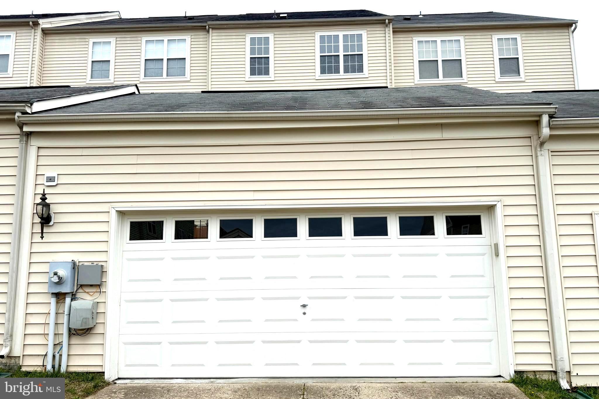 9152 RIBBON FALLS LOOP