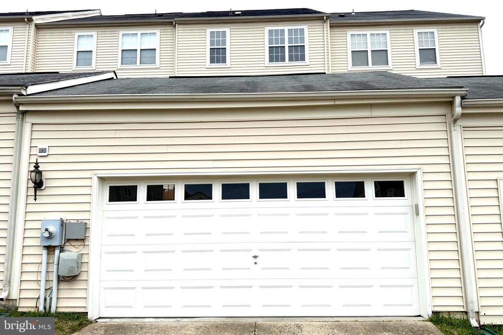 9152 RIBBON FALLS LOOP