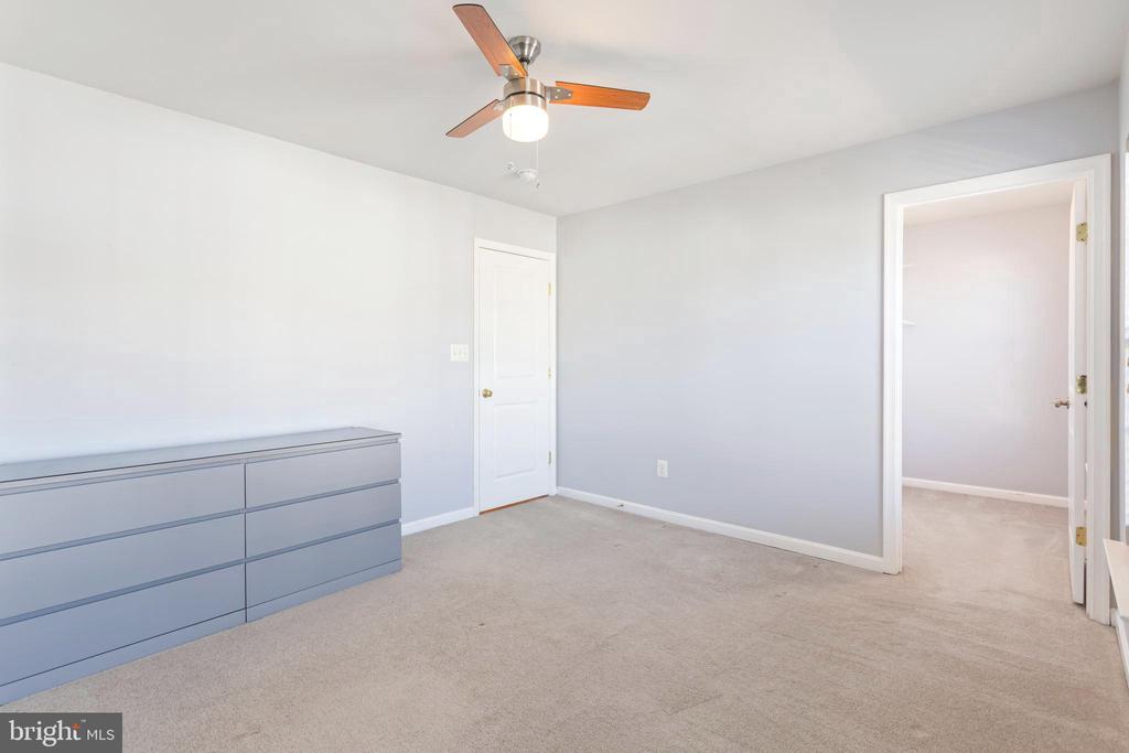 9152 RIBBON FALLS LOOP