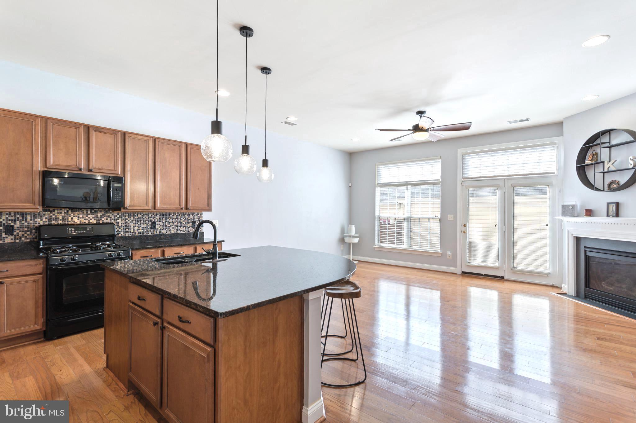 9152 RIBBON FALLS LOOP