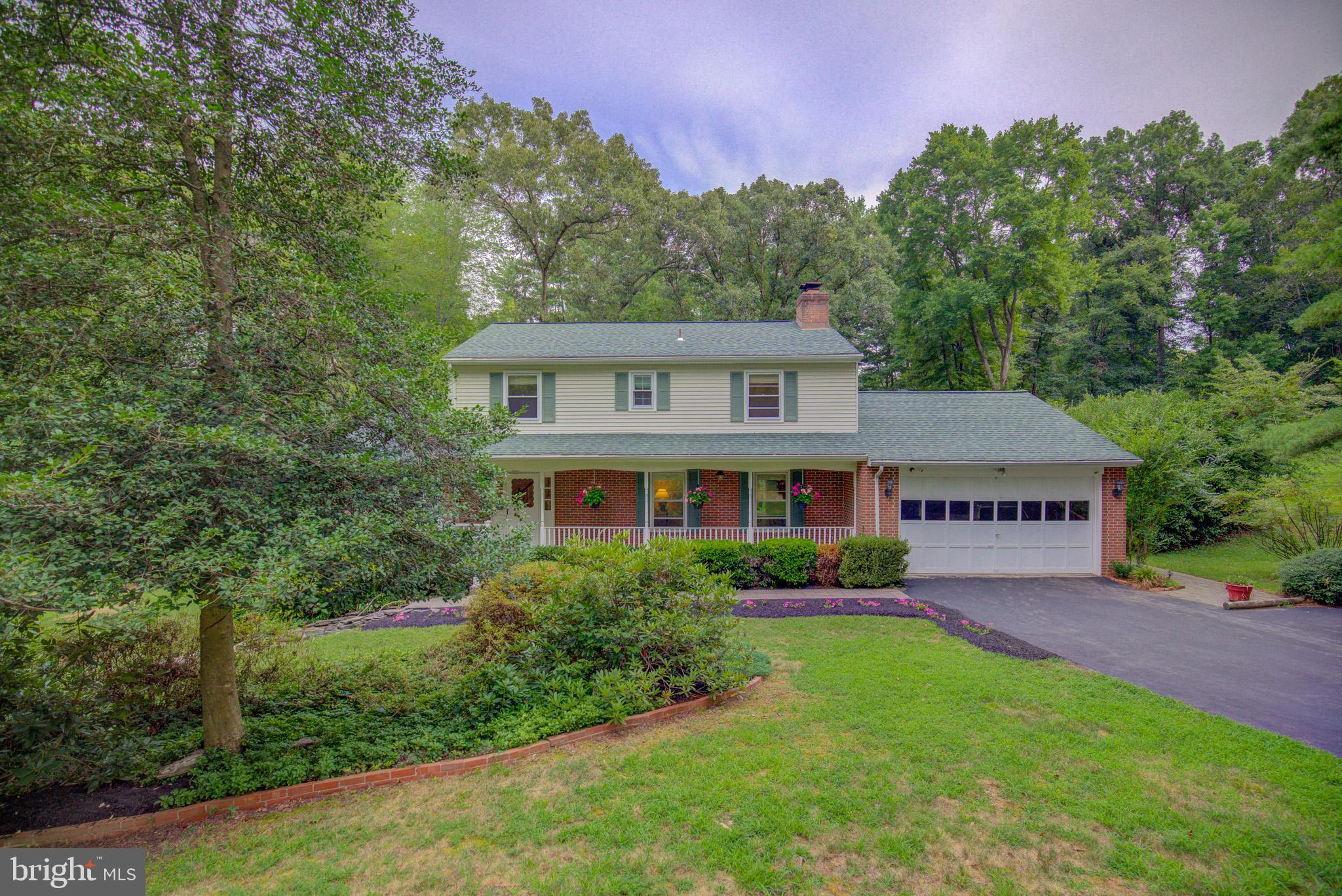 8154 BLANDSFORD DRIVE