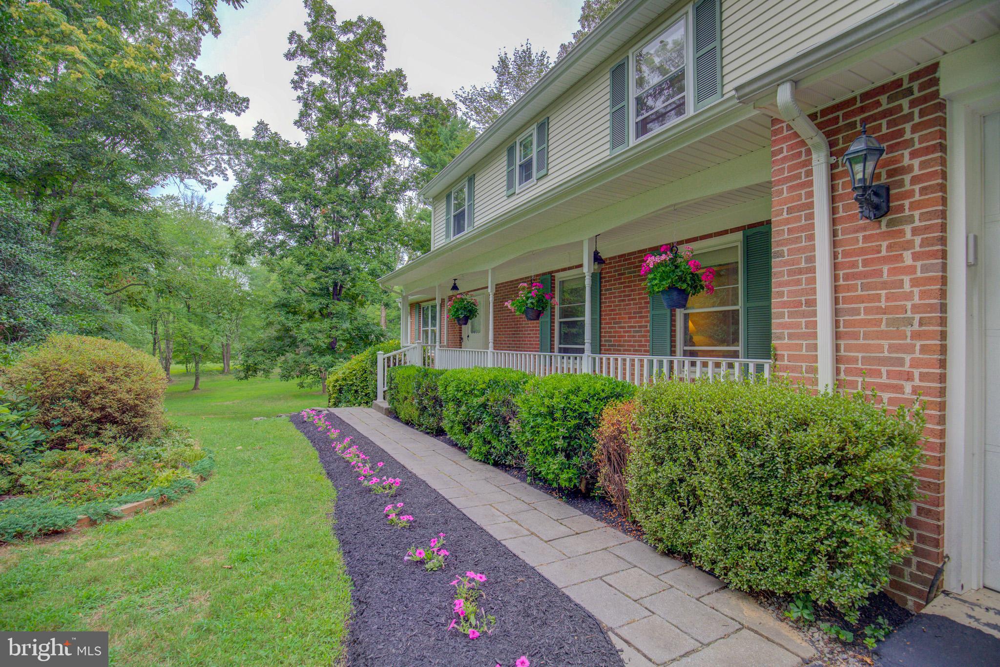 8154 BLANDSFORD DRIVE