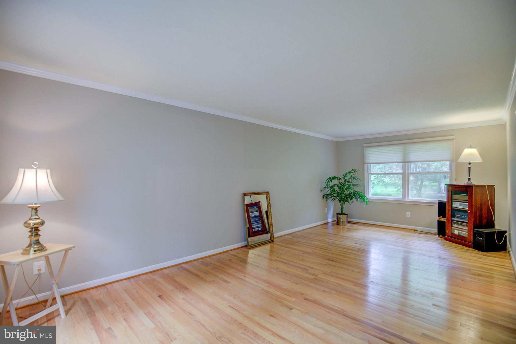 8154 BLANDSFORD DRIVE