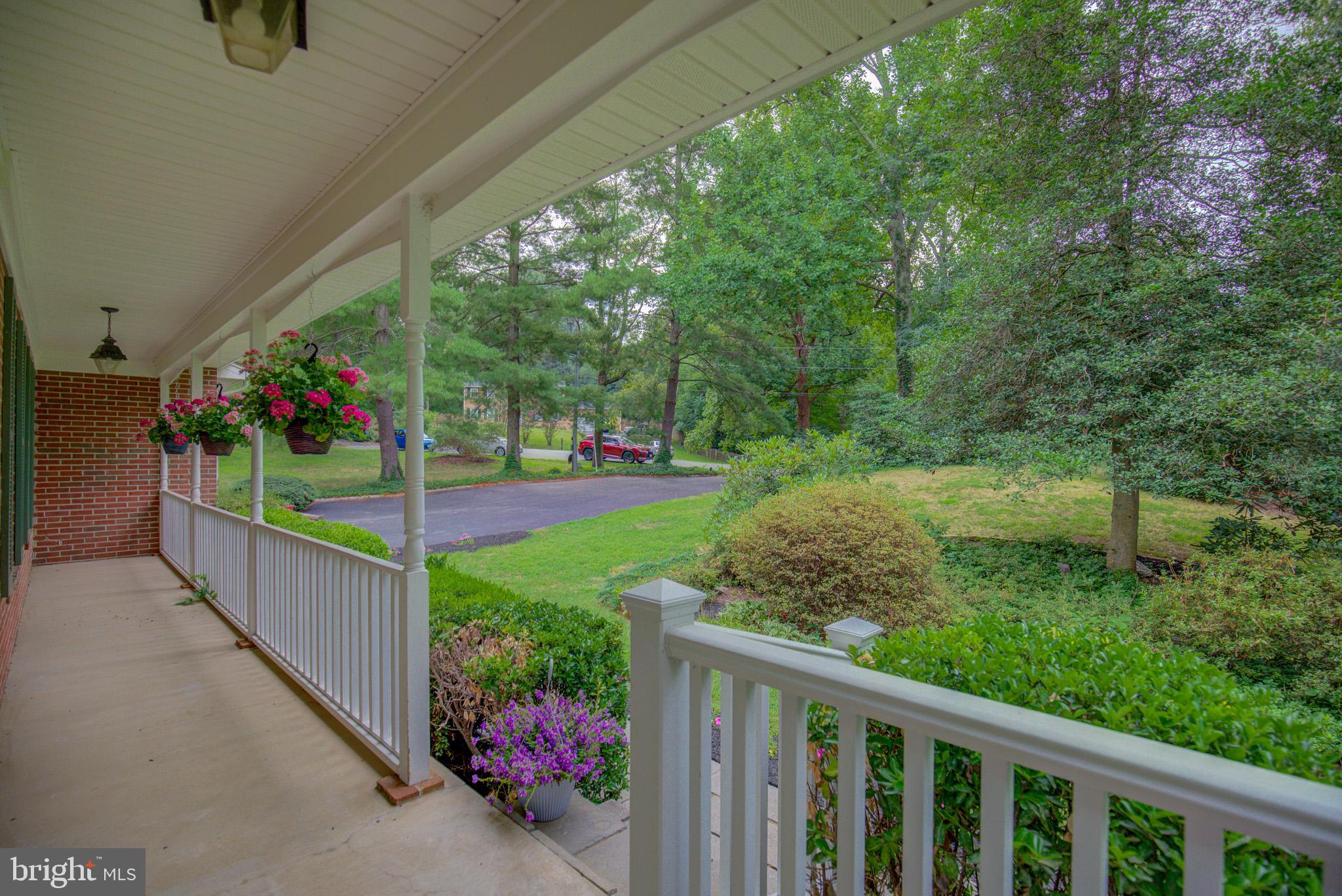 8154 BLANDSFORD DRIVE