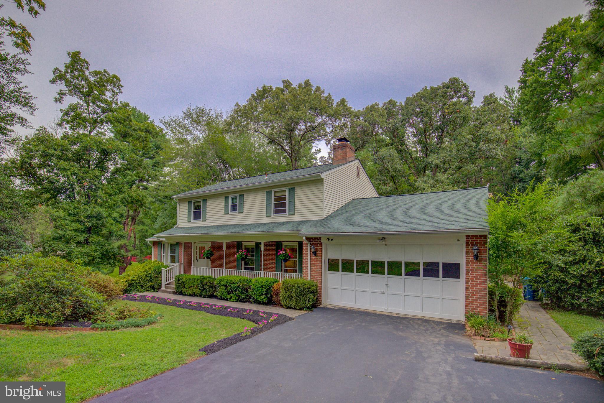8154 BLANDSFORD DRIVE