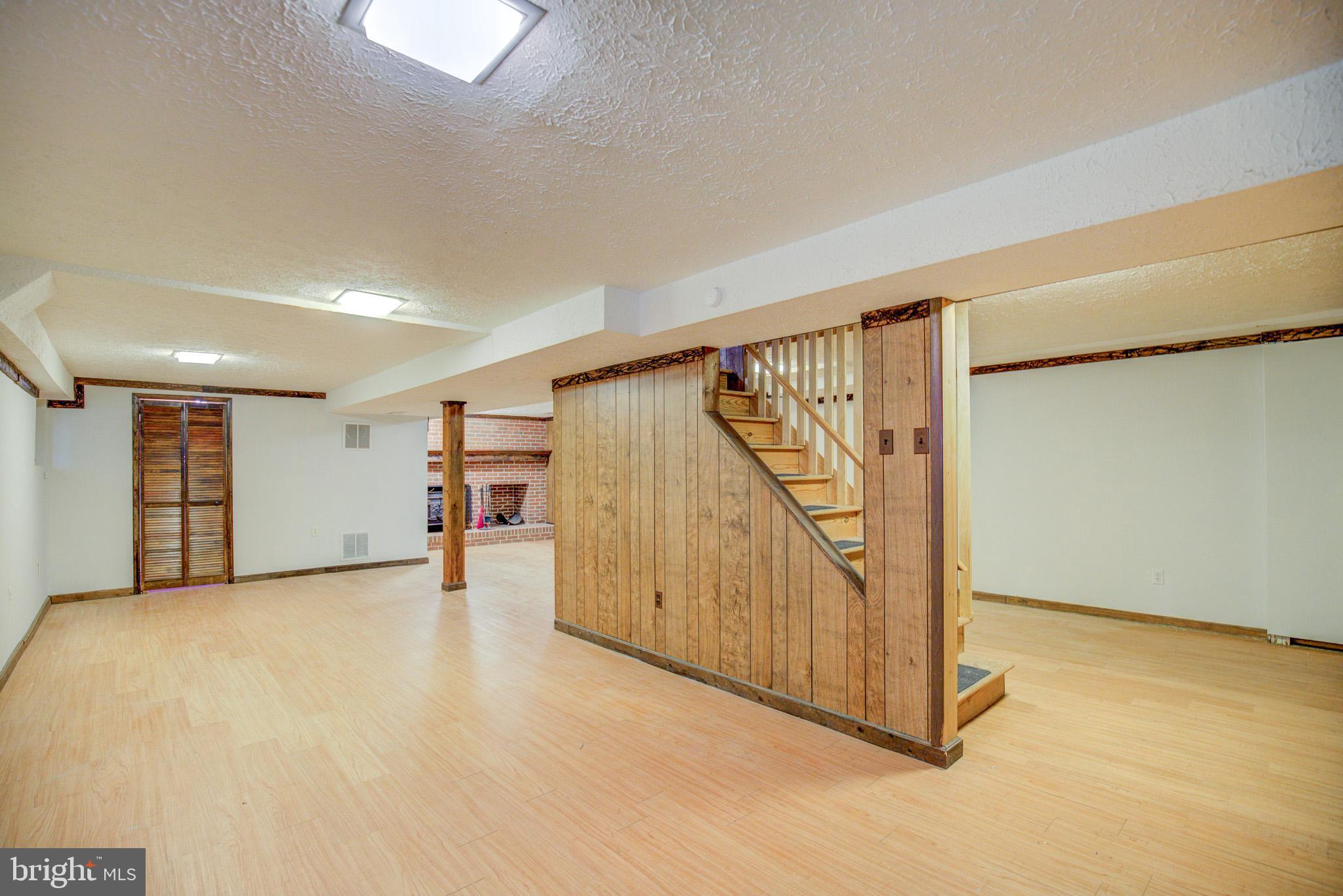 8154 BLANDSFORD DRIVE