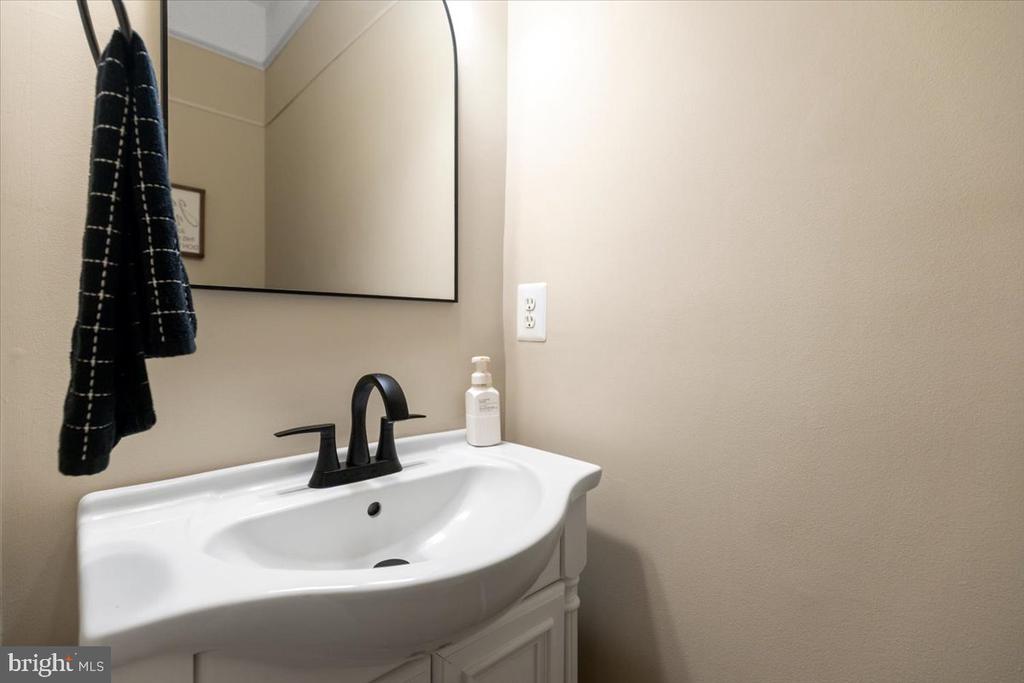 11218 STONEBROOK DRIVE