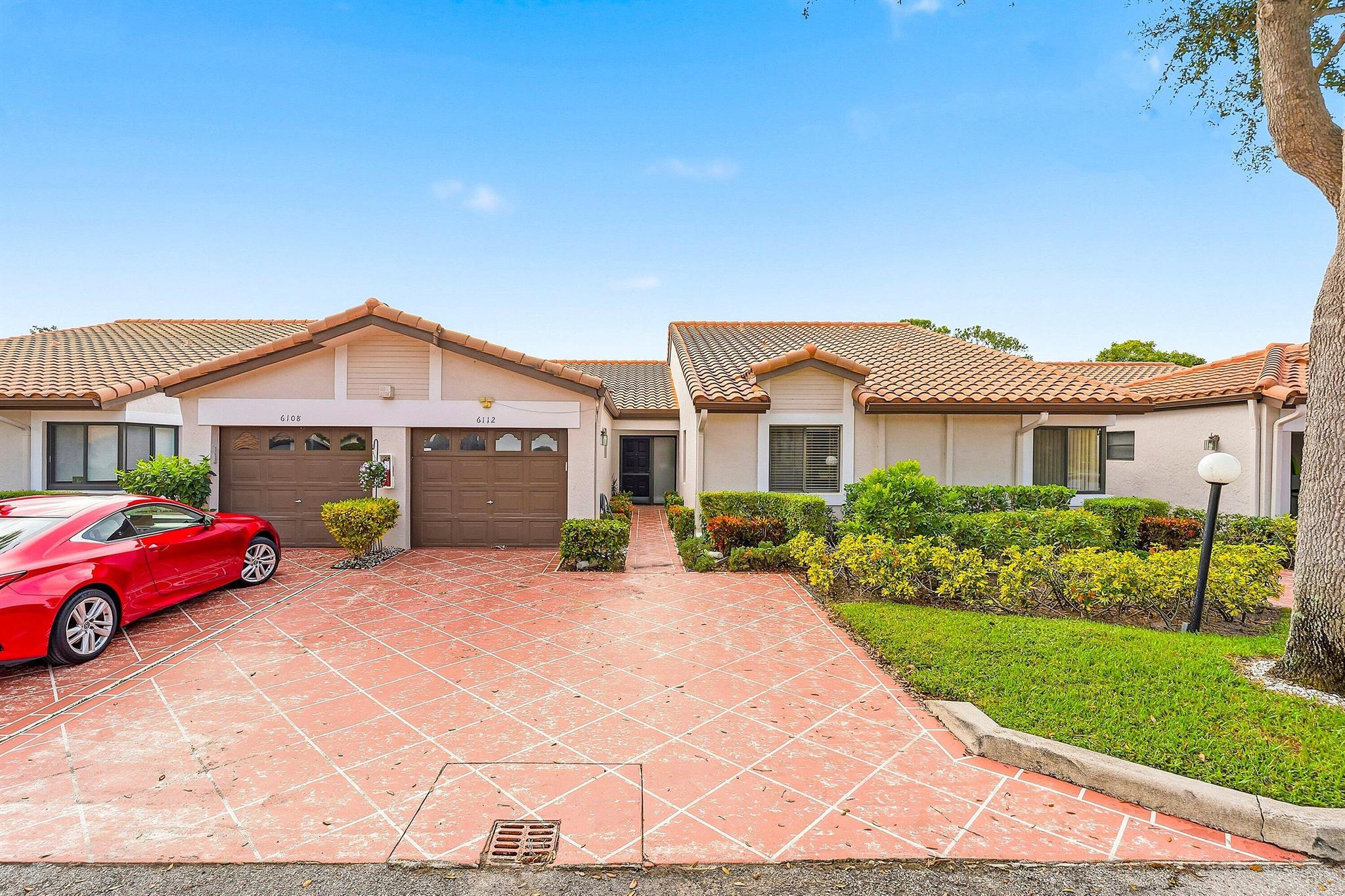 6112 Kings Gate Circle