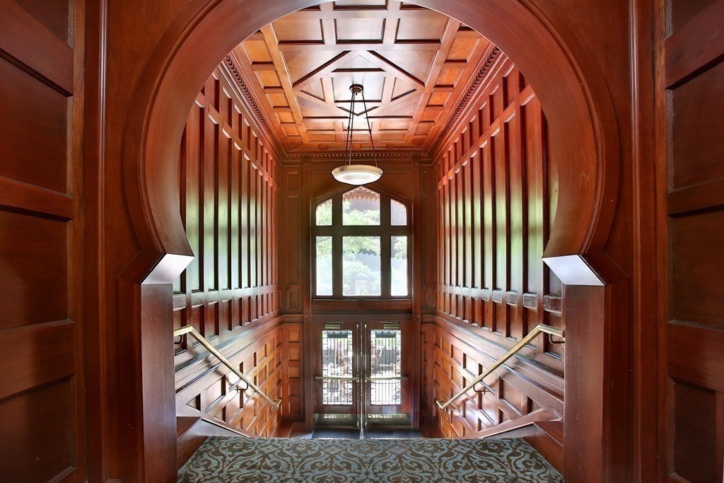 271 Dartmouth St # 2C