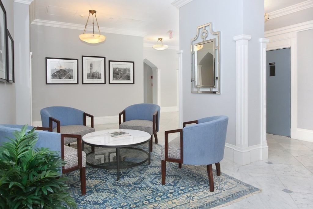 271 Dartmouth St # 2C