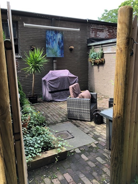 470 Beacon Street # 4