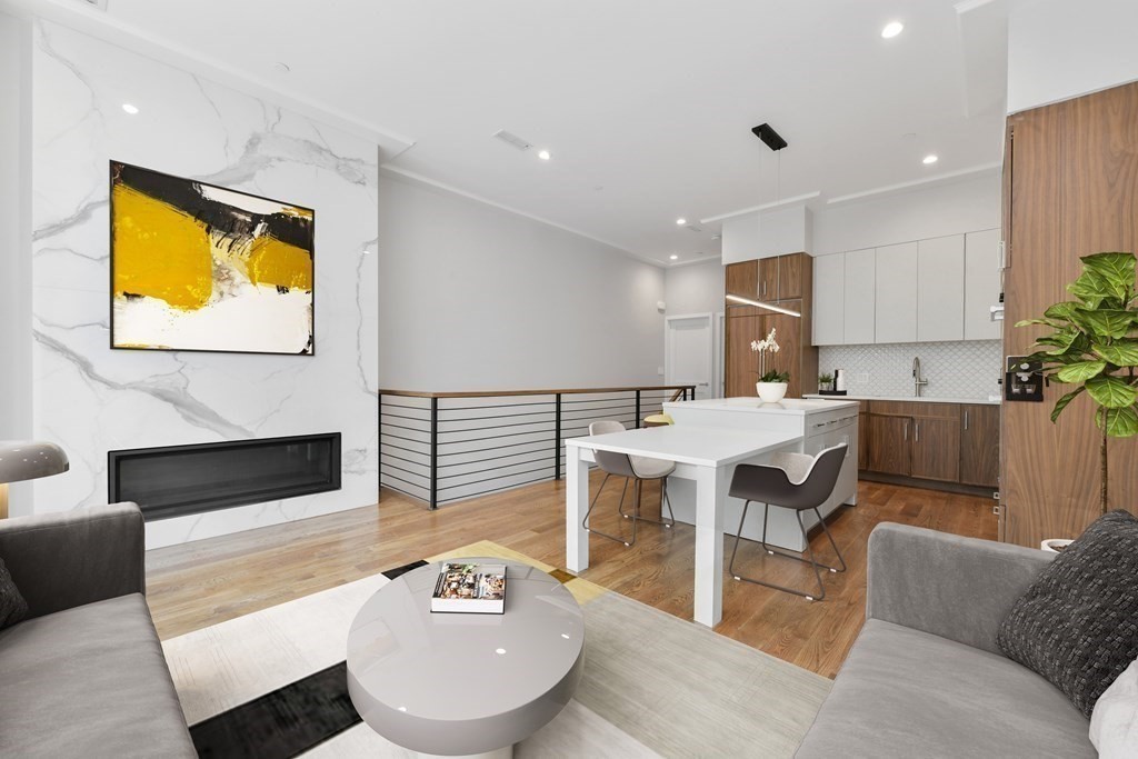 15 Edgerly Pla. # 15