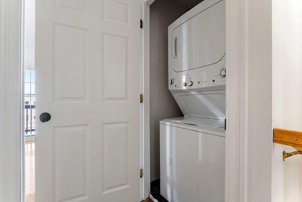 406-408 E 3rd St # 1