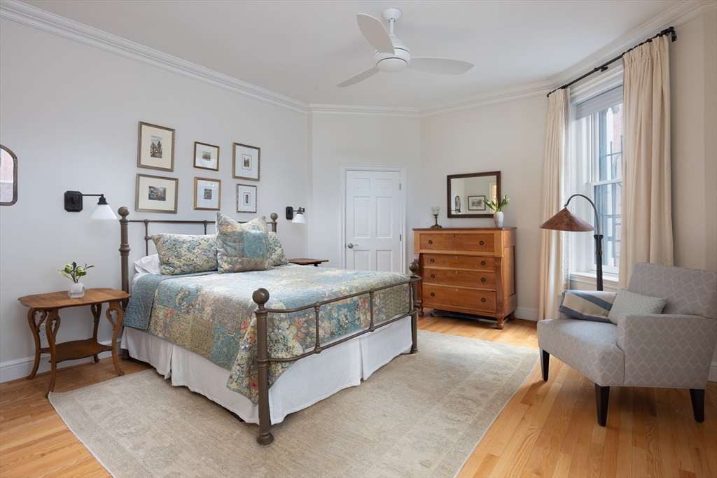 226 Marlborough St # 2