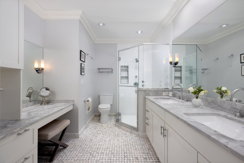 226 Marlborough St # 2