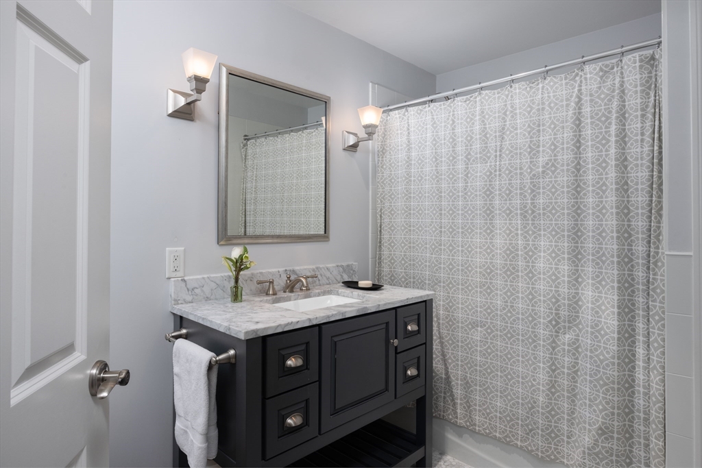 226 Marlborough St # 2