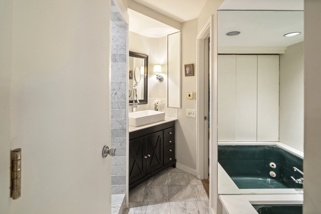 244 Beacon Street # 1C