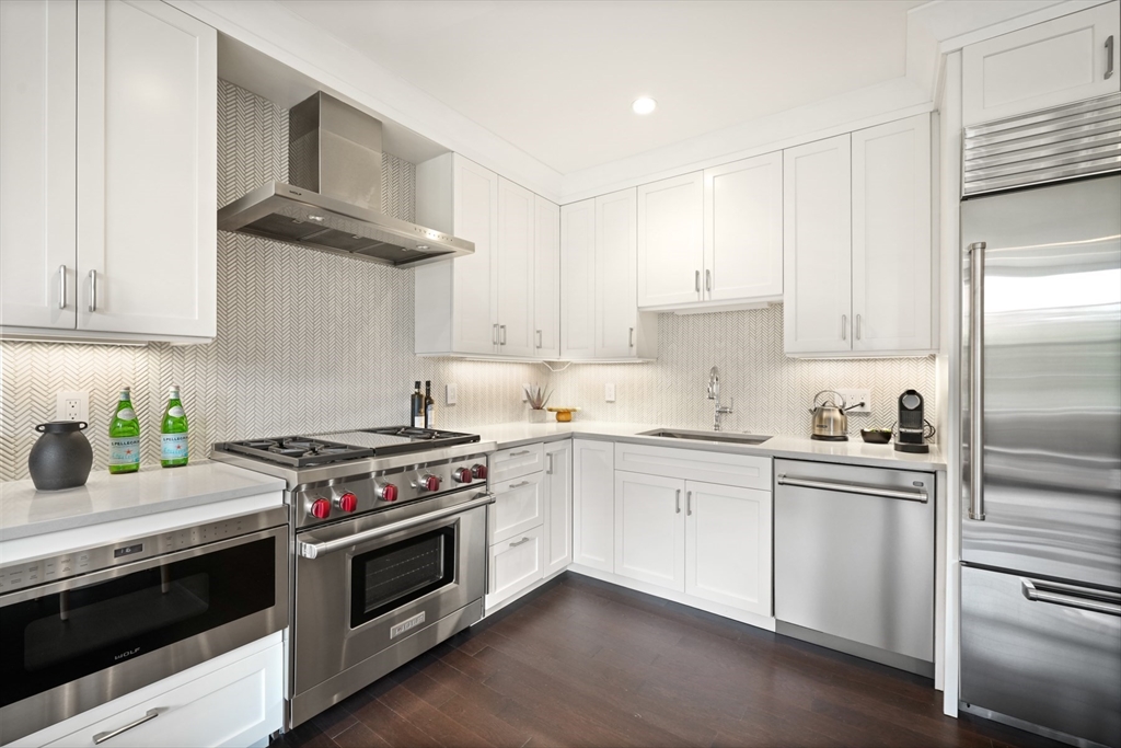 11 Exeter Street # 7