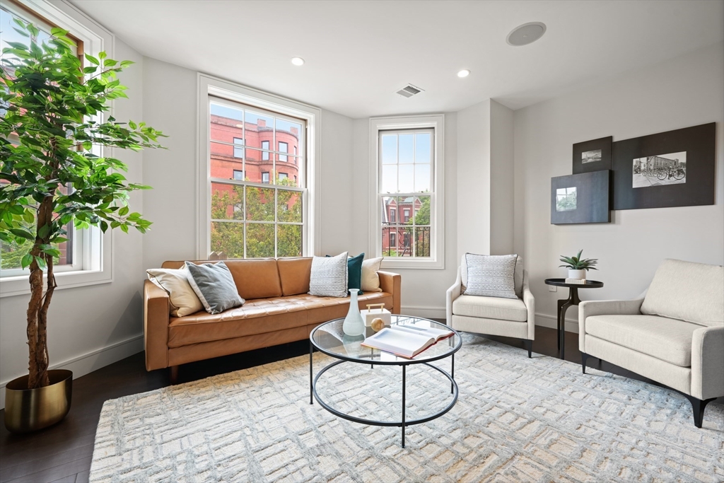 11 Exeter Street # 7