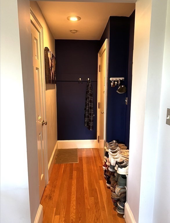 533 Columbus Ave # 10