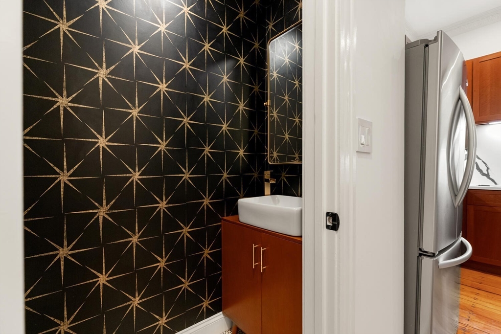 39 Mt Vernon St. # 2