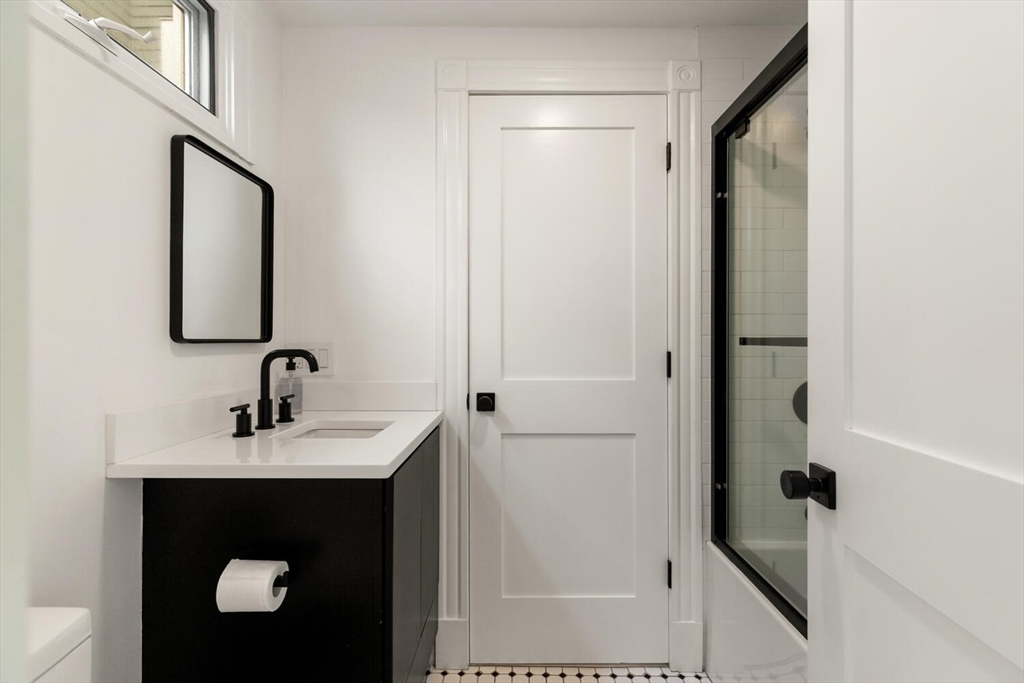 39 Mt Vernon St. # 2