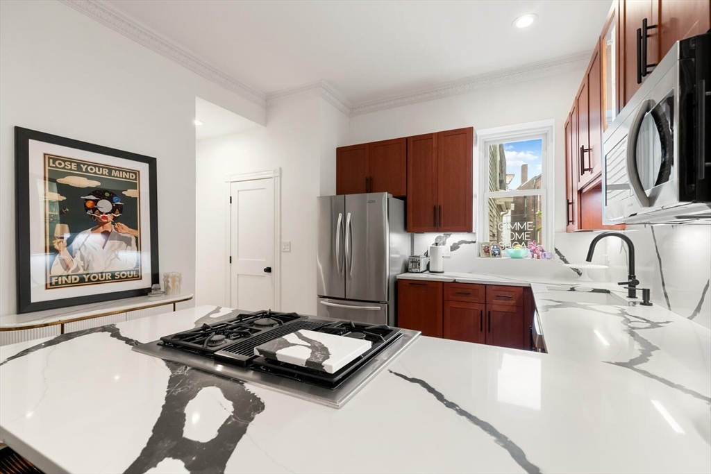 39 Mt Vernon St. # 2