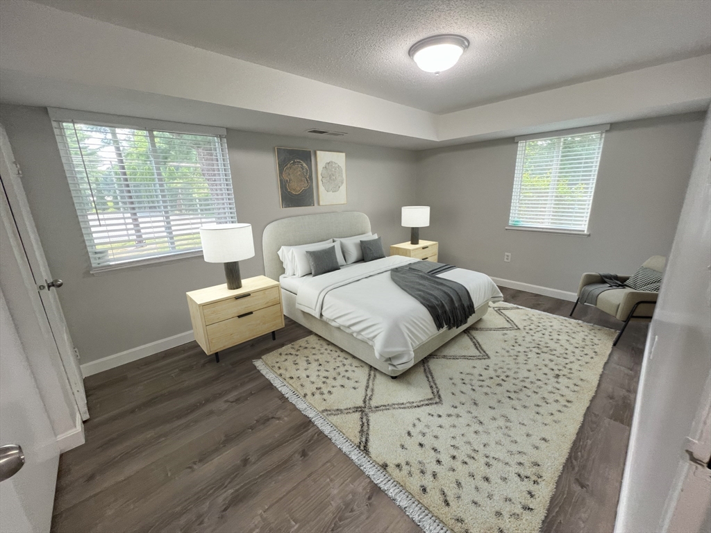 5 Silver Hill Ln # 4